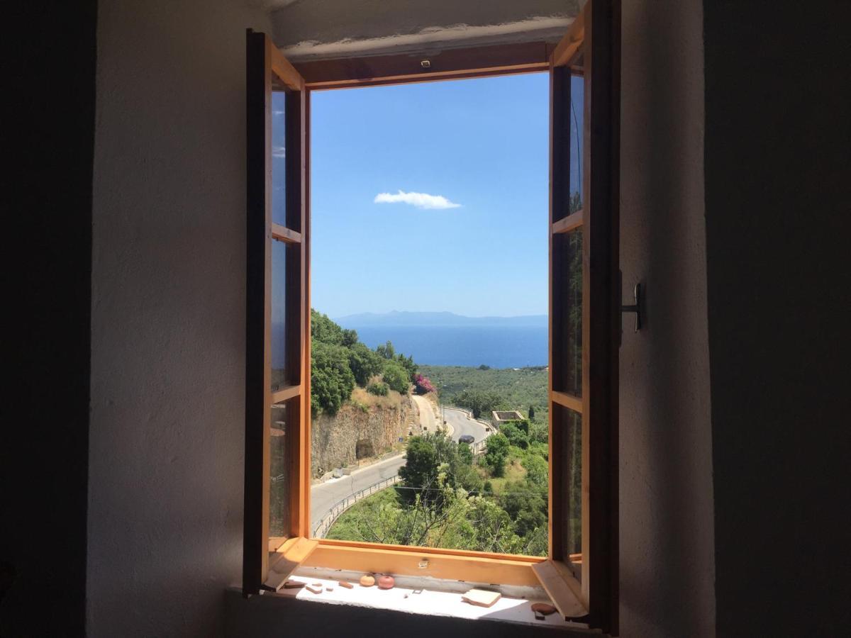 Shotgun Hostel & Guesthouse Vuno Buitenkant foto