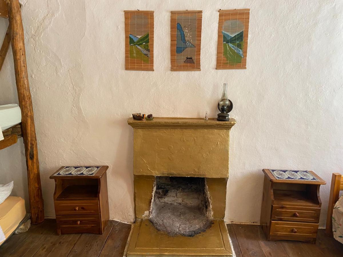 Shotgun Hostel & Guesthouse Vuno Buitenkant foto