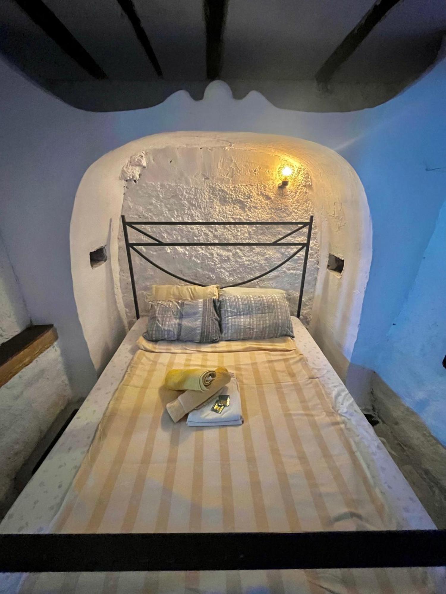 Shotgun Hostel & Guesthouse Vuno Buitenkant foto